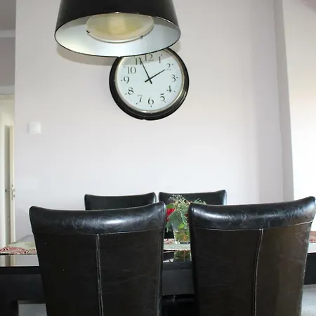 Appartement Modern Spacious In Central